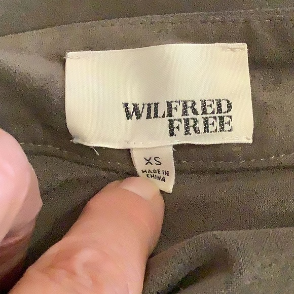 Aritzia Wilfred free skirt - Picture 5 of 7